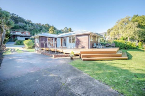 Woodills Wonderland - Akaroa Holiday Home